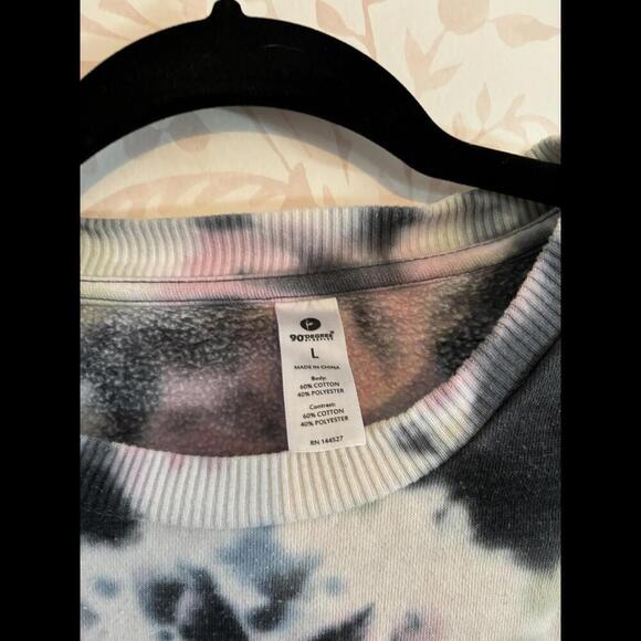 EUC Nordstrom Trendy Tie-Dye Crew Neck Sweatshirt - Size L - Picture 2 of 6